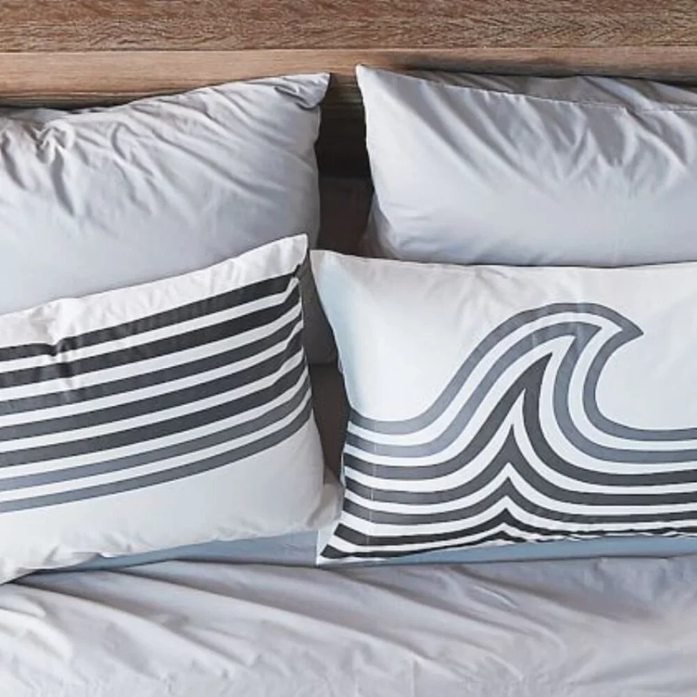 Pottery Barn Teen Grey Striped Standard Organic Pillow Cases New In Package - Picture 2 of 4